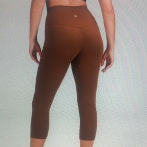 Brown High-Waisted Leggings